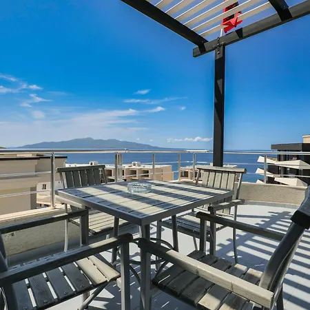 Hotel Blue Sky 4* Sarande