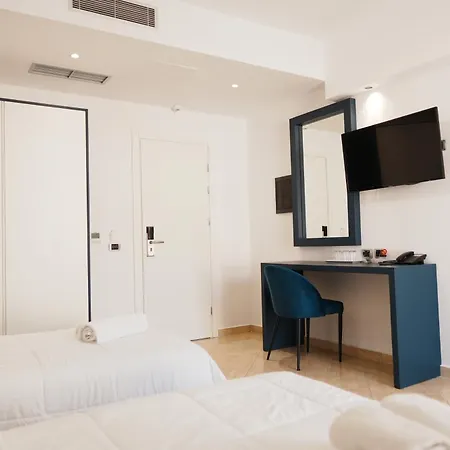 Hotel Blue Sky 4*