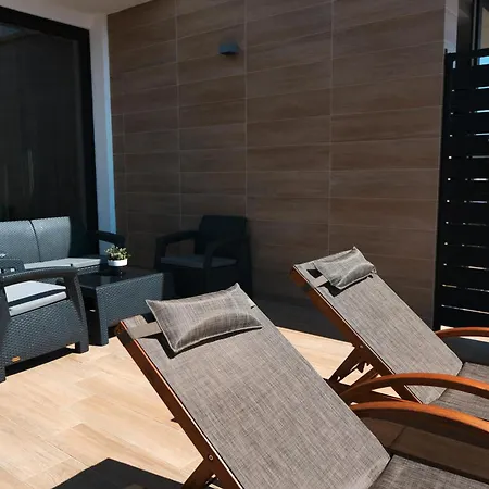 Blue Sky Hotel Sarandë